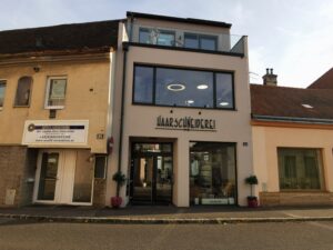 S 004 Haarschneiderei