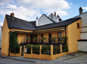 A004 Althaus mit Denkmalschutz